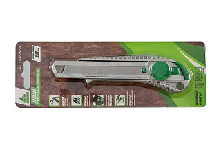 Нож строительный 18мм металлический прорезиненный, фиксатор, с направляющей ДЛЯ ДЕЛА (ДД-НС-18-046)