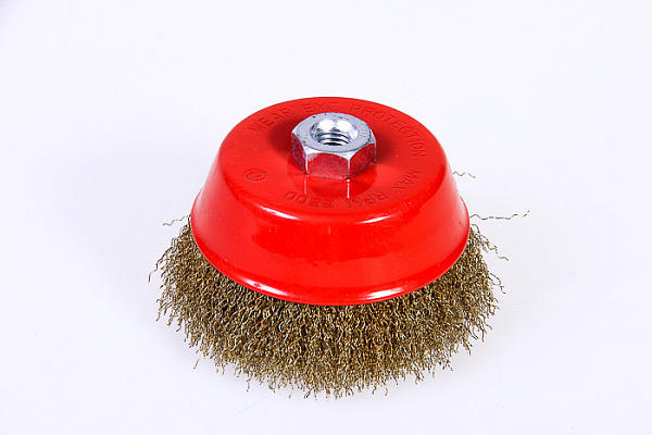Щетка для УШМ MATRIX 125 мм, М14, "чашка", латунированная витая проволока (74606)