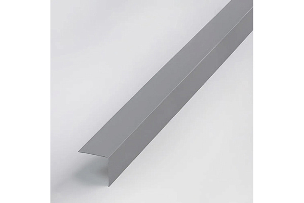 Угол ПВХ 20х20мм 2,7м "Идеал", 002 Светло-серый