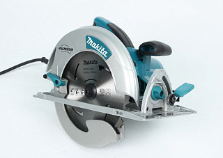 Пила циркулярная MAKITA 5008MG (1800Вт,5200об\м,диск-ф210х30мм, рез-75.5мм,4.8кг, подсветка)