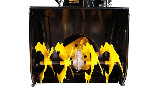 Снегоотбрасыватель  CHAMPION ST861E (10лс61см6F/2Rколеса4л90,5кг эл.стартер,фара,обогрев,зимний дв.)