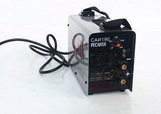 Сварочный инвертор РЕСАНТА САИ-190