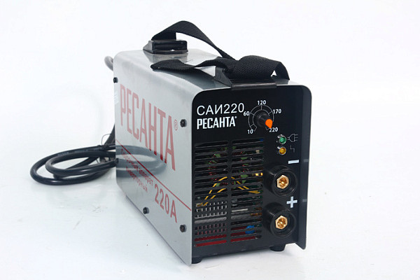 Сварочный инвертор РЕСАНТА САИ-220