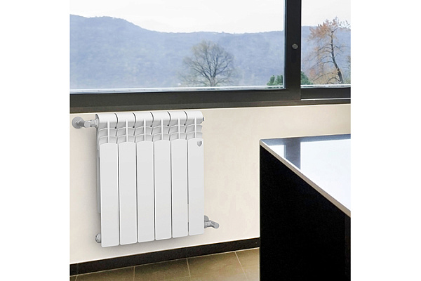 Радиатор Royal Thermo Revolution биметалл, белый (122вт, 350х80х4секц., 1,42кг)